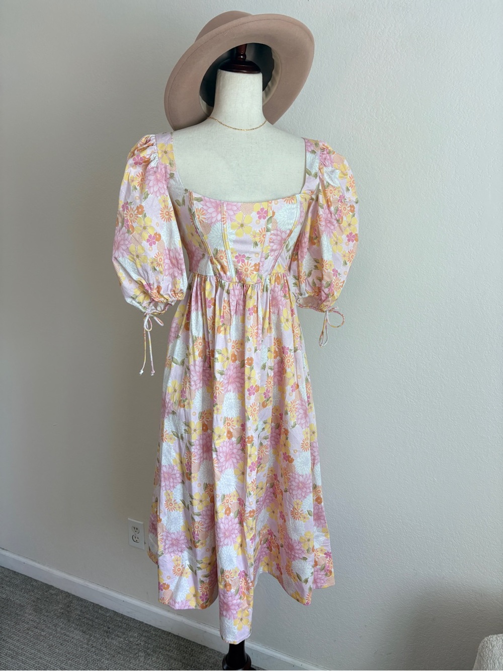 For Love and Lemons Carrie Floral Square-Neck Pink Puff-Sleeve Midi Dress - Picture 3 of 12